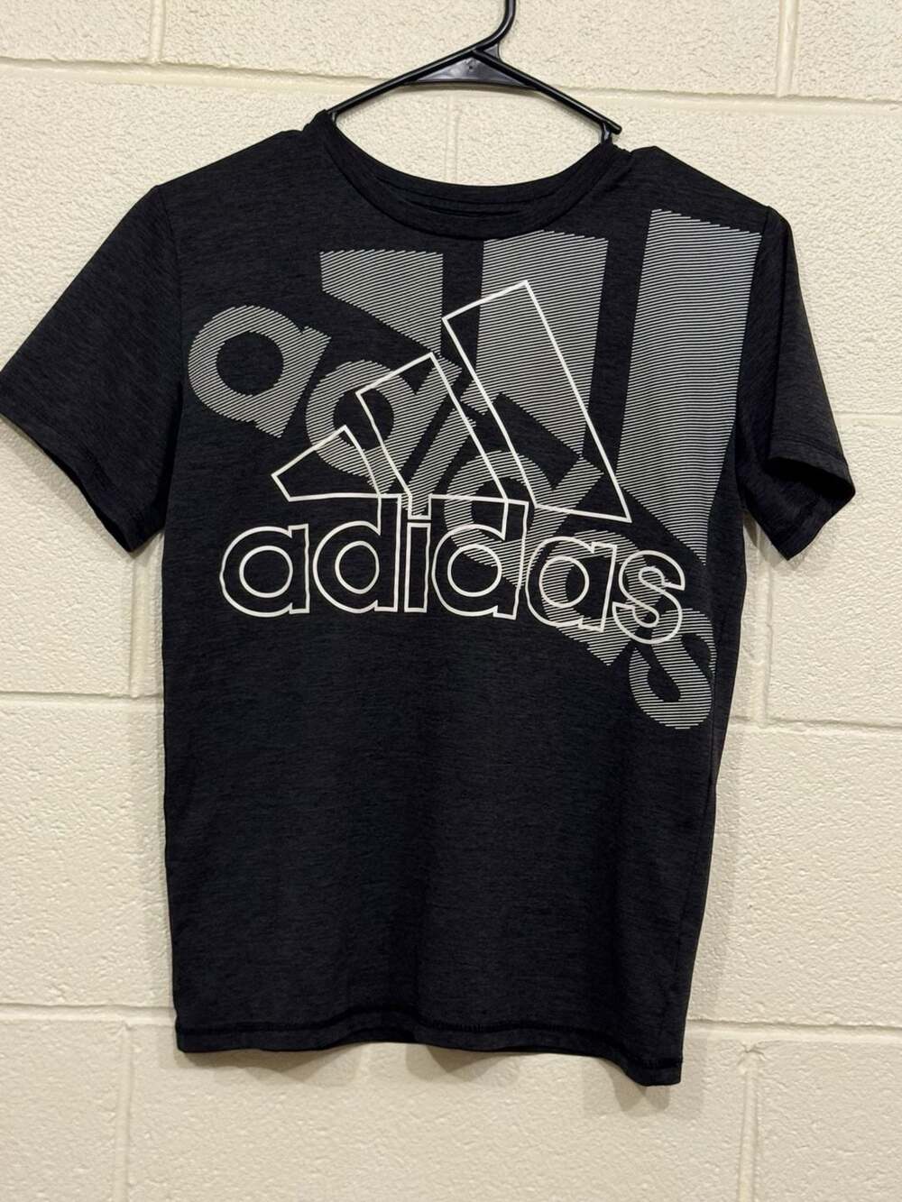 Adidas Black Logo Activewear T-Shirt Polyester EUC Boy's Size M (10/12)